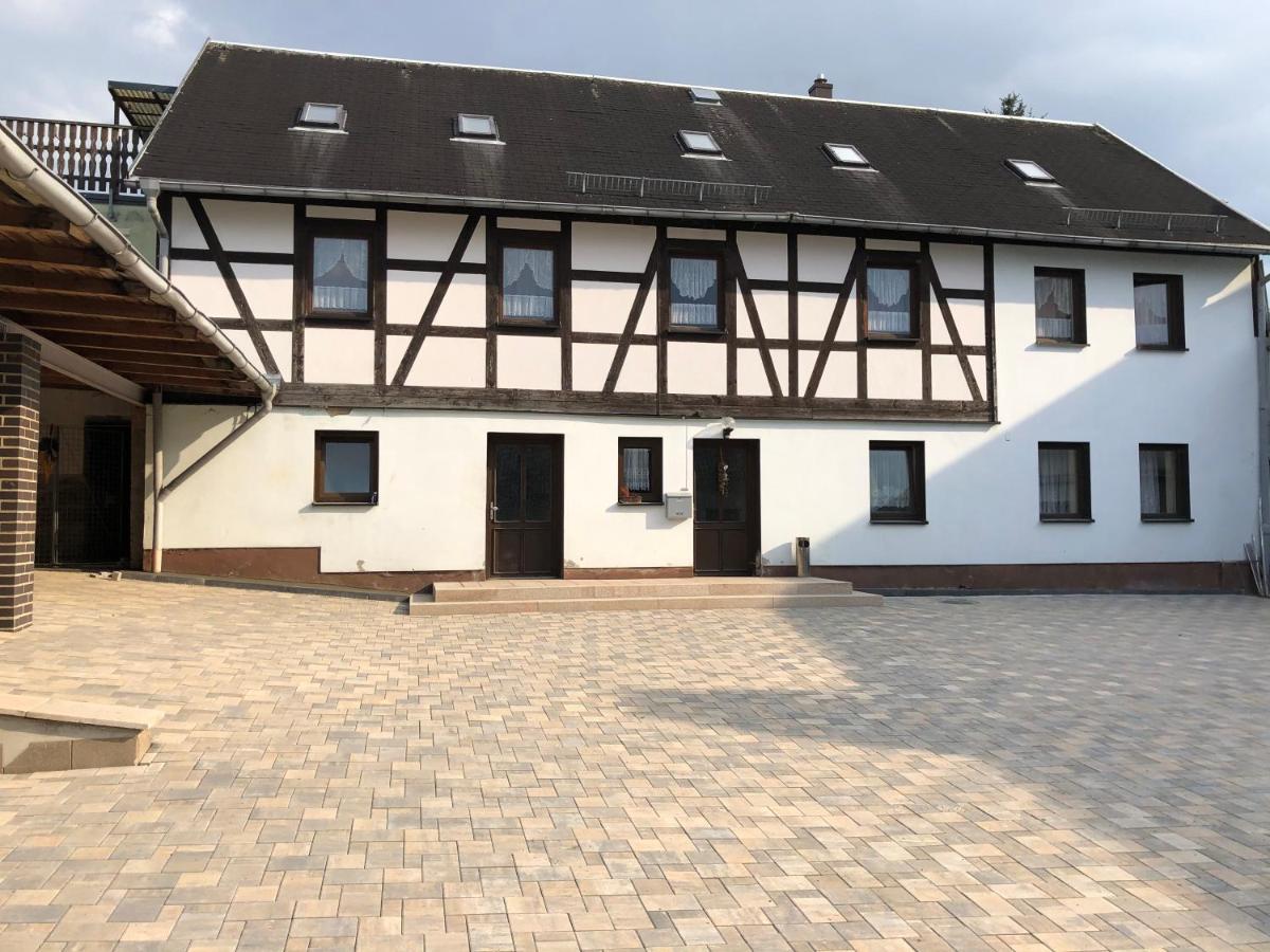 Pension & Gaststaette Bauernstube Heinsdorfergrund Exterior foto